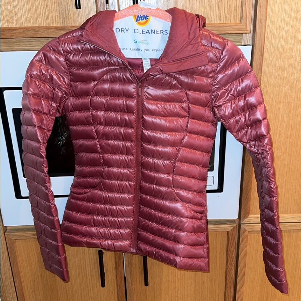 Women’s Lululemon “Pack-it-down” Jacket, Size 2, Red/Pink